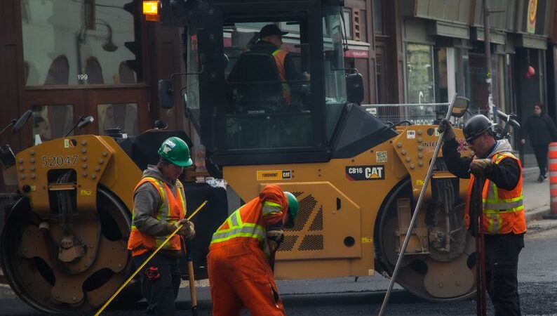 Travailleurs en construction au Canada en 2026 : guide complet pour immigrer et obtenir la résidence permanente