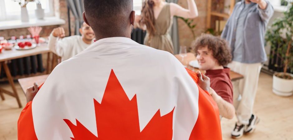 Aide sociale et prestations pour immigrants au Canada en 2026 : guide complet sur vos droits et démarches